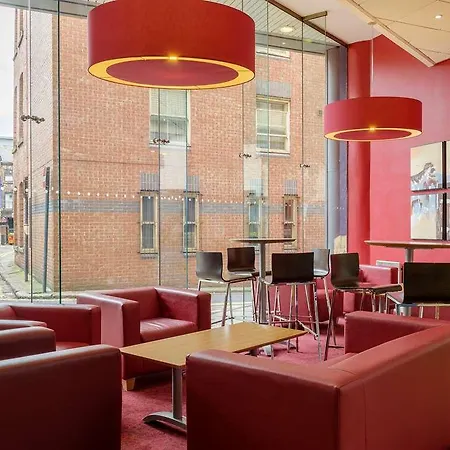 Hotel Travelodge Leeds 3*