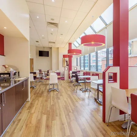 Travelodge Leeds (West Yorkshire)