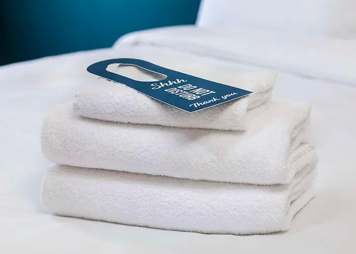 Travelodge 3* Лідс