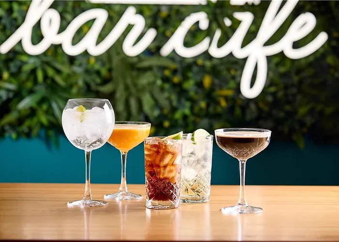 Travelodge Готель 3*