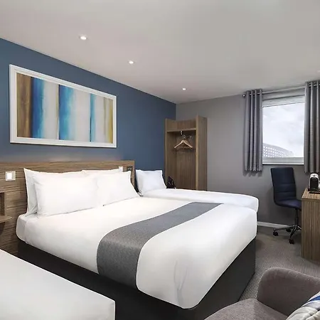 Travelodge 3* 利兹